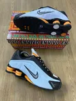 Nike Shox R4 Sneakers - 2