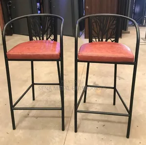 High Quality Bar Stool with Armrests and Footrest