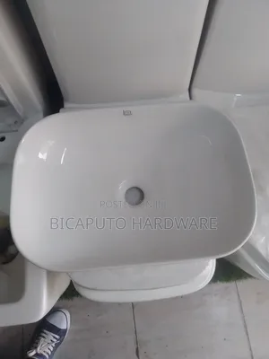 Centamily Countertop Basin - Nyeupe