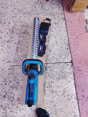 Cordless Hedge Trimmer - 2 Batteries Included