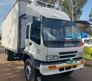 Isuzu FVR23 Lori la Friji 2008
