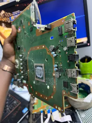 Huduma za Matengenezo ya Playstation & Xbox