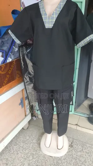 Uniformi za Usafi za Kitaalamu - Mpya Kabisa