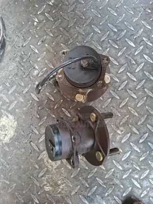 Mitsubishi Colt Rear Hub (2WD)