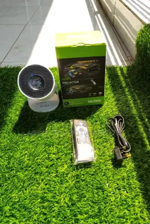 HY300 Android Multimedia Projector