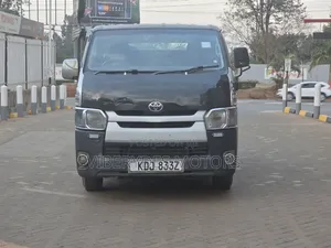 Toyota HiAce 2015 3.0L Dizeli