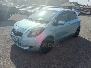 Toyota Vitz 2007 Bluu