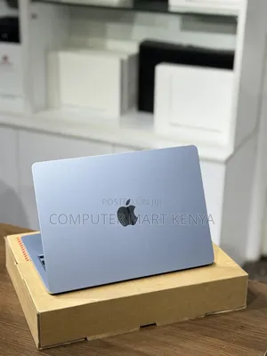 Apple MacBook Air M4 24GB RAM 512GB SSD Rangi ya Sky Blue
