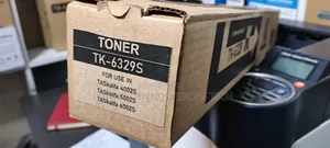 Kyocera TK-6329 Toner Nyeusi