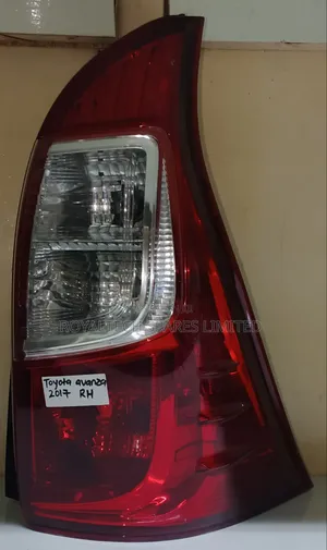 Toyota Avanza 2017 Mwanga wa Mwisho wa Kulia