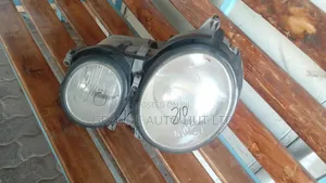 Mercedes-Benz W210 Headlights (Zilizotumika)