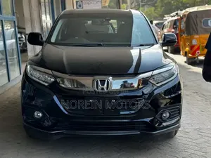 Honda Vezel 2019 Nyeusi ya Matt