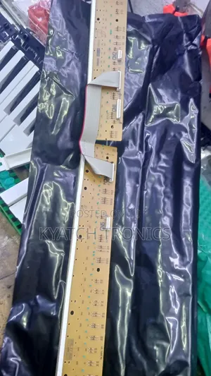 Bodi ya Mawasiliano ya Yamaha PSR-SX600 Kamili