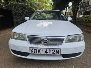 Nissan FB15 2003 Nyeupe