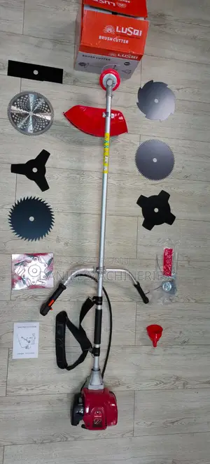 Lusqi 4-Stroke Brush Cutter na Blades 9