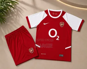 Arsenal Jersey ya Watoto Nyeusi