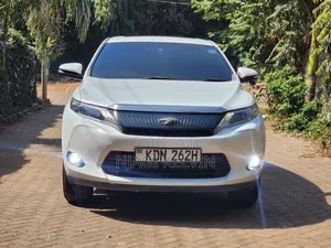 Toyota Harrier 2.0 2015 Nyeupe