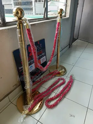 Gold Crowd Control Queue Stands (Set of 2 + Rope)