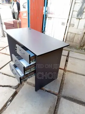 Boss Office Products Dawati la Ofisi
