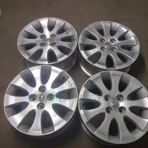 Magurudumu ya Toyota Fielder 15-inch (Wxb, Axio, NZE, Runx)
