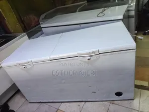 600L Ramtons Deep Freezer Nyeupe Safi Sana (Iliyo tumika)