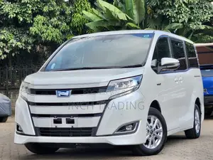 Toyota Noah 1.8 FWD Hybrid (Viti 7) 2020 Pearl