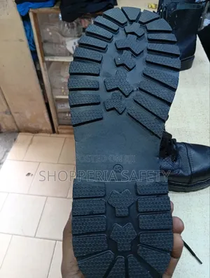 Viatu vya Usalama - Vipya Kabisa