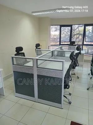 Meza ya Ofisi ya Watu 4 yenye Droo