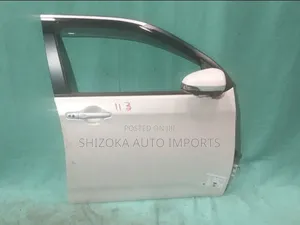 Toyota Passo M700A Right Front Door Assembly (2022)