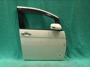 Toyota Isis ZGM10W Front Door Assembly Right Hand