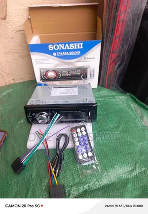 Sonashi Takara Sound Redio ya Gari Bluetooth Single-Din