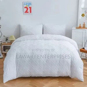 White Tufted Cotton Duvet Cover Set
