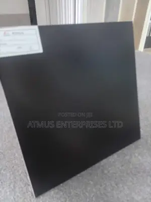 Kigae cha Sakafu cha Micasso MR40006K Nyeusi cha Keramik