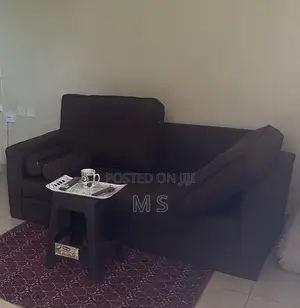 Sofa ya Seaters 3 - Suede ya Kahawia