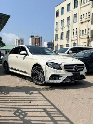 Mercedes-Benz C200 2019 Nyeupe