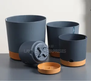Medium Plastic Plant Pot