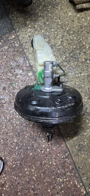 Toyota Axio Brake Booster na Master Cylinder