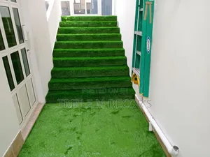 Carpet ya Nyasi Bandia ya Green kwa Studio ya Picha