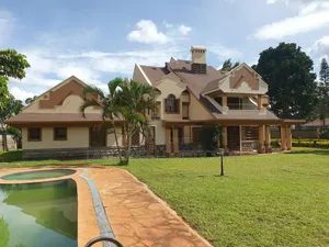 Maisonette ya Vyumba 5 na DSQ Runda Inauzwa