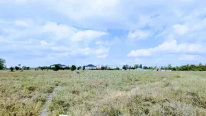 Kitalu cha 50x100 Kinauzwa Isinya