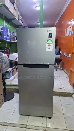 Friji la Samsung 208L Double Door - No Frost