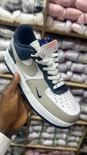 Nike Air Force 1 Sneakers