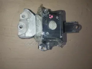 Toyota Passo Engine Mounting