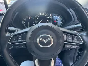 Mazda CX-5 2021 Nyeusi