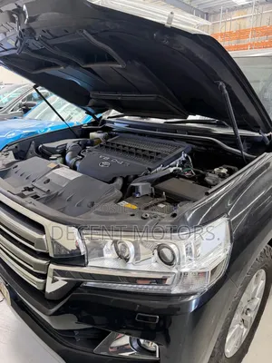Toyota Land Cruiser 4.6 V8 GX 2019 Nyeusi