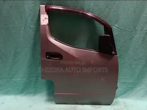 Mlango wa Abiria Nissan NV200 Vanette Van - Kulia (2010)