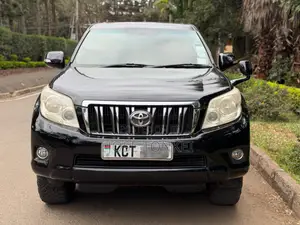 Toyota Land Cruiser Prado 2.7i 2012 Nyeusi