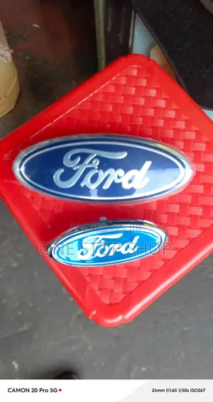 Ford Oval Blue-Chrome Badge (9cm-22cm)