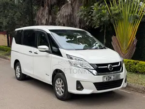 Nissan Serena 2017 Nyeupe