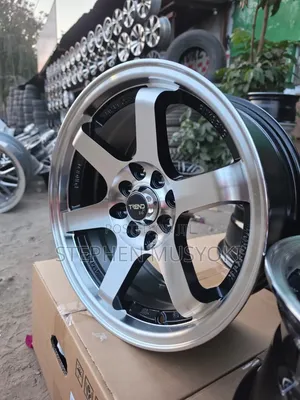Magurudumu 15-inch kwa Toyota (4x100) & Nissan (4x114.3)